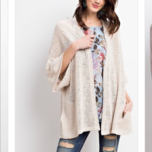 Last chance π1οΈβ£Left Rose pocket kimono - Picture 4 of 8